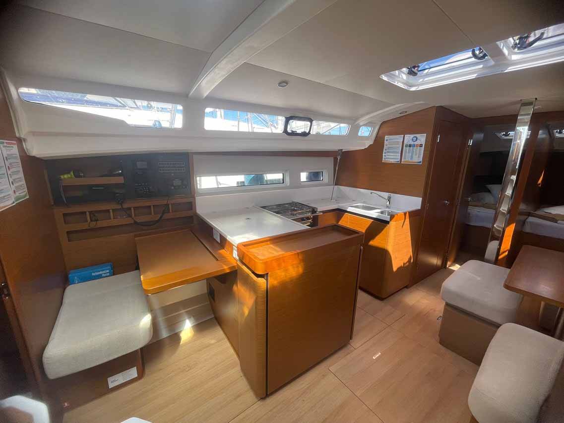 Sun Odyssey 440 Sweet Dreams